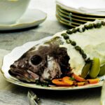 Κλασική «αθηναϊκή» (ψάρι βραστό με μαγιονέζα)