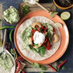 Αβοκάντο: 25 συνταγές με τον θρεπτικό καρπό