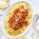 Μακαρόνια με κιμά: Τα μυστικά της σάλτσας και 6 νόστιμες συνταγές