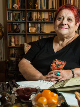 Σούλα Μπόzη: «Η πολίτικη κουζίνα έχει εκλείψει»