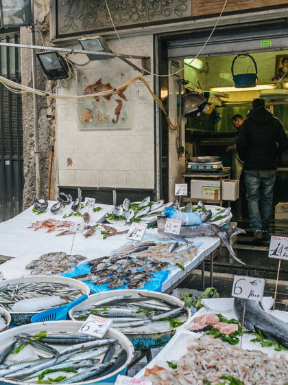 Νάπολη: ψωνίζοντας στα μερκάτι ιταλικές λιχουδιές