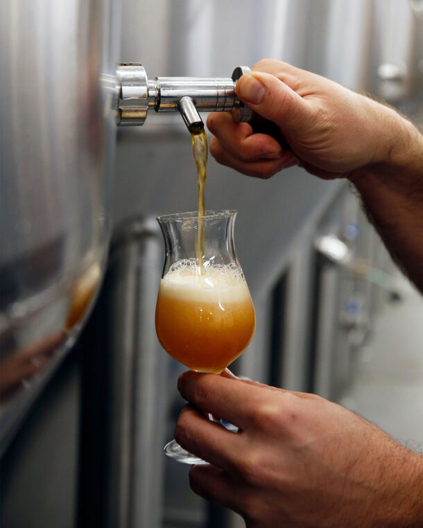 Στη Mykonos Brewery Company φτιάχνουν μπίρα με φραγκόσυκο