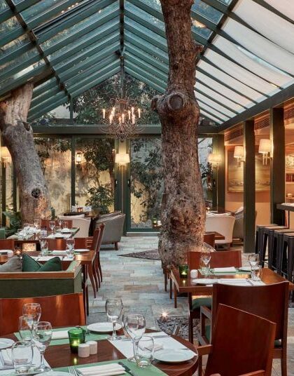 Στρώνουμε Κυριακάτικο Τραπέζι στο “ATRIUM Bistrot” του ξενοδοχείου Ηρώδειο