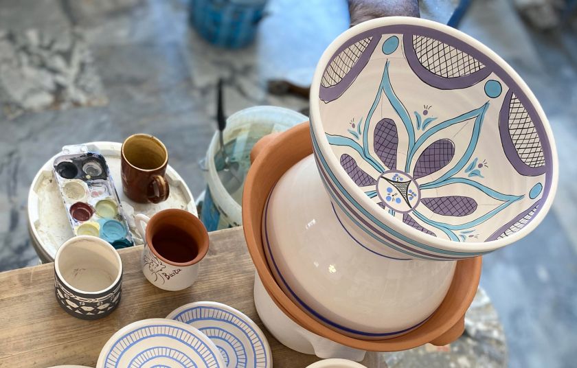 Zervobeakos Handmade Pottery: Δωρική, μανιάτικη ομορφιά