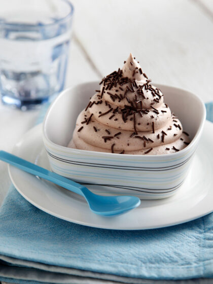 Πανεύκολο frozen yogurt με σοκολάτα