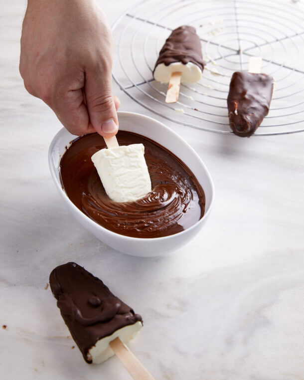 Παγωτό ξυλάκι με επικάλυψη σοκολάτας