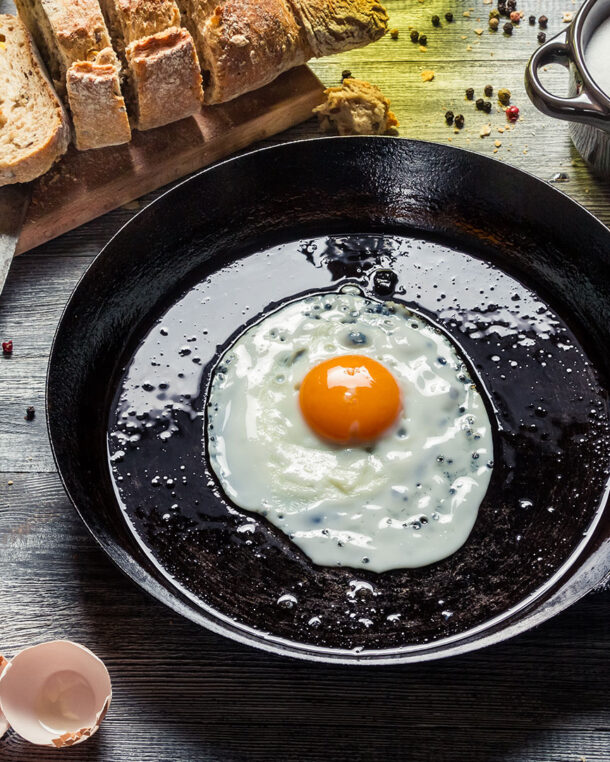 Μαθαίνουμε τα πάντα για τα αυγά και φτιάχνουμε 35 μοναδικές συνταγές