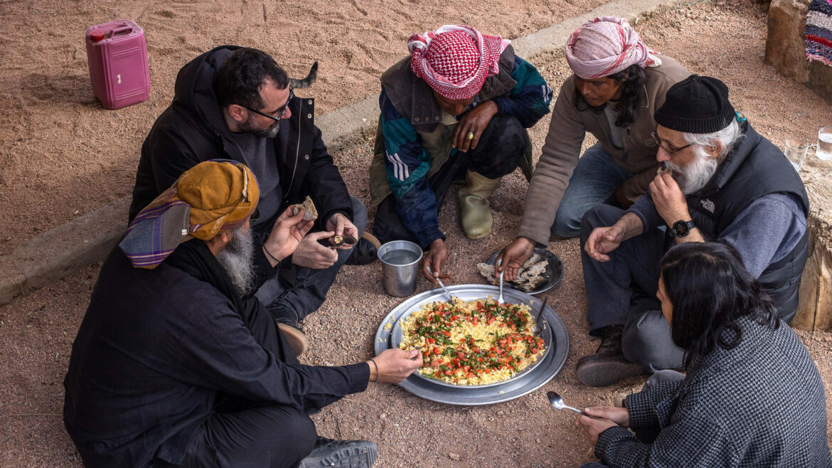 Μαγειρεύοντας με τους Βεδουίνους στην έρημο του Σινά