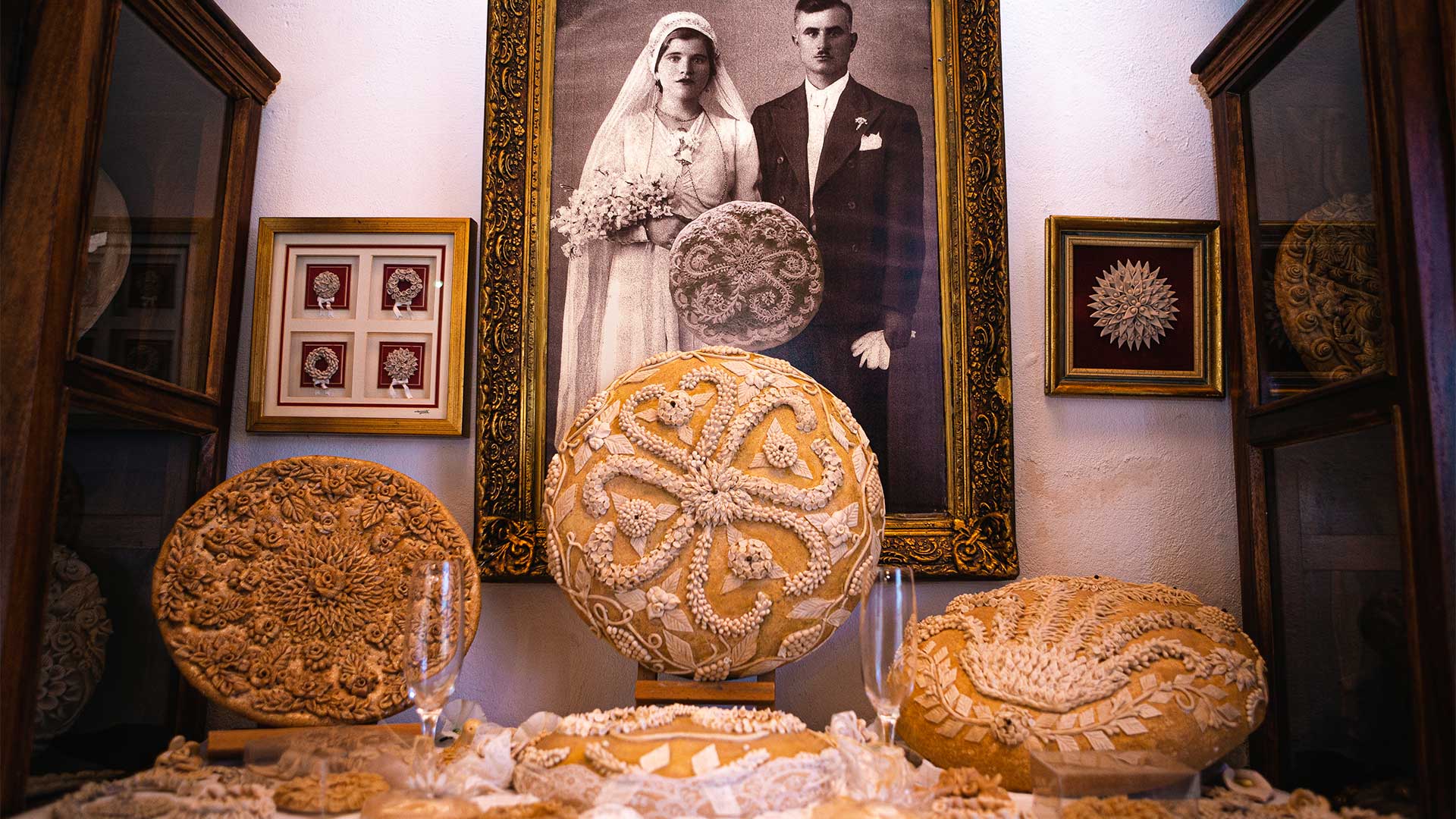 Κουλούρι γάμου, το «κεντητό» γαμήλιο ψωμί