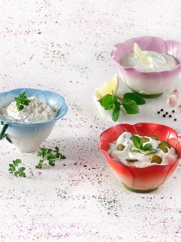 6 συνταγές για γιαουρτένια ντιπ κρεατικών