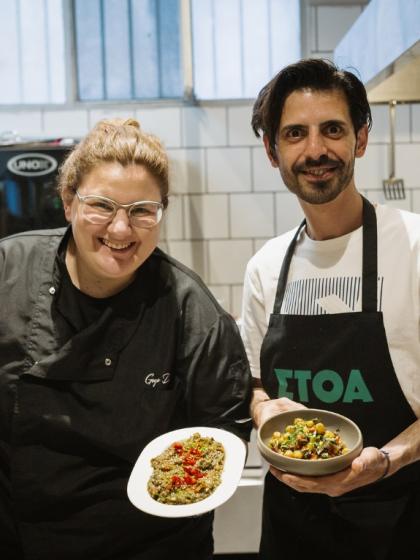 Έλληνες και πρόσφυγες σεφ μαγειρεύουν μαζί σε 4 εστιατόρια της Αθήνας