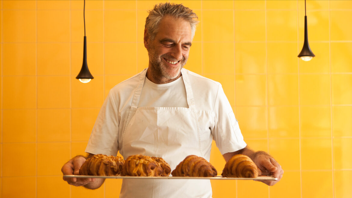 Πίσω από το καινούργιο The Zillers Pastry Bar βρίσκεται ένας από τους καλύτερους Έλληνες ζαχαροπλάστες