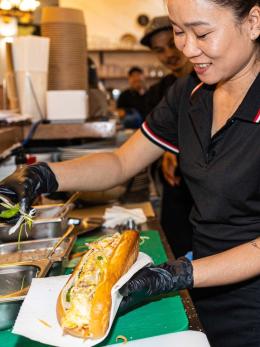 Banh Mi: Ένα από τα διασημότερα σάντουιτς του κόσμου είναι βιετναμέζικο και το τρώμε πλέον στου Ψυρρή