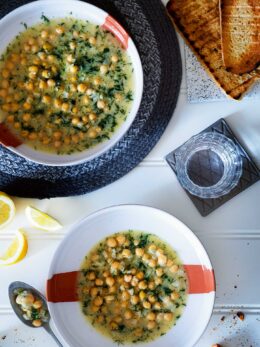 Ρεβύθια σούπα: 16 χορταστικές, θερμαντικές συνταγές